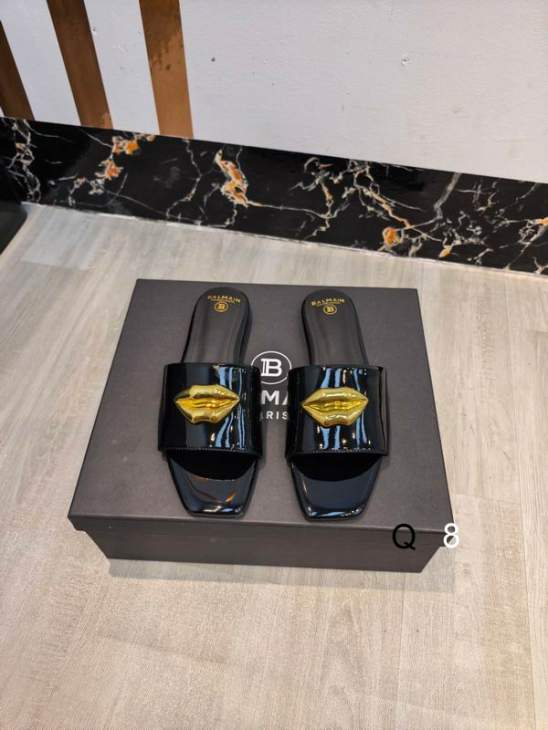 Picture of Balmain Slippers _SKUBalmainsz35-40F05053356